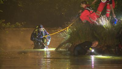 Frau wurde am Badesee in Pluederhausen vermisst - Grosseinsatz fuer DLRG und Feuerwehr